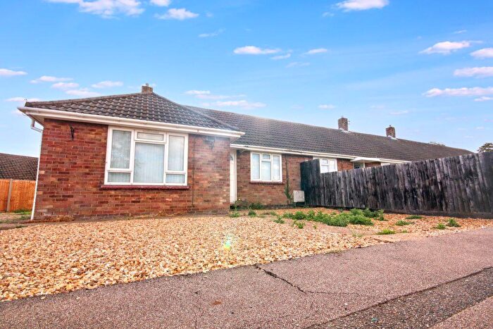 2 Bedroom Bungalow For Sale In Queensway, Chatteris, PE16