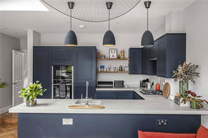 3 Bedroom Terraced House For Sale In Rommany Road, Norwood, SE27