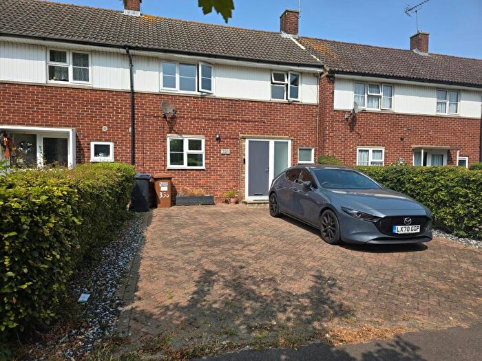 3 Bedroom Terraced House For Sale In Howlands, Welwyn Garden City, AL7