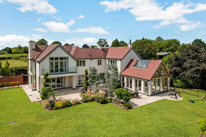 6 Bedroom Detached House For Sale In Back Lane, Ashbourne, Sutton-on-the-Hill Derbyshire, DE6