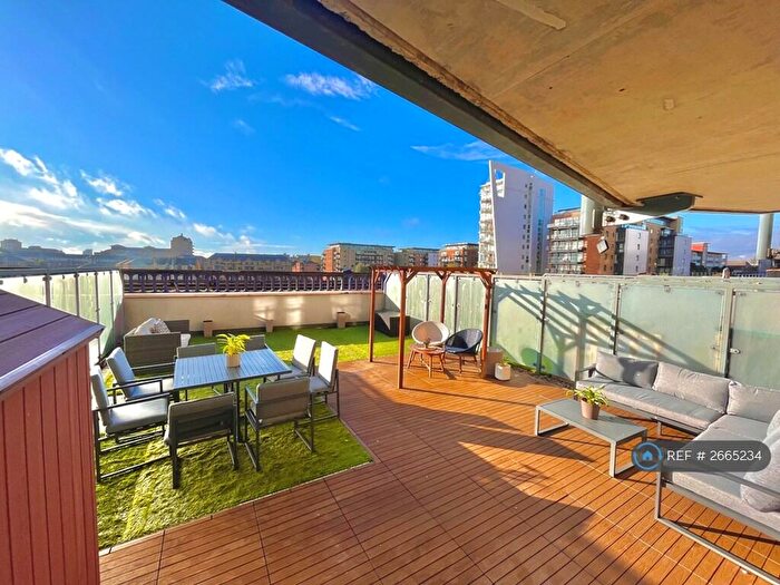 1 Bedroom Flat To Rent In Commercial Road, London, E14