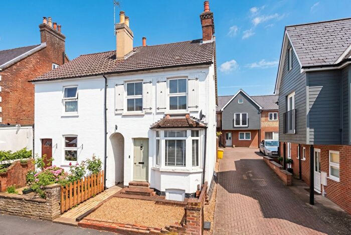 3 Bedroom Semi Detached House For Sale In Falkland Road, Dorking, RH4