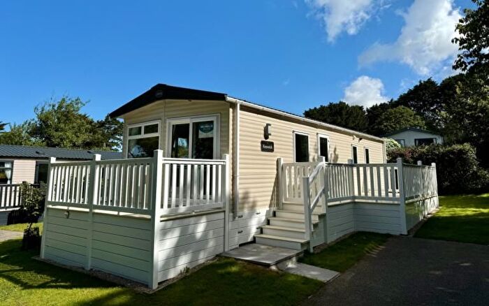 2 Bedroom Mobile/park Home For Sale In Silverbow Country Park, Perranwell. Cornwall., TR4