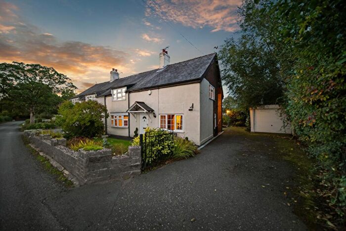 3 Bedroom Semi-Detached House For Sale In Gorstage Lane, Gorstage, CW8