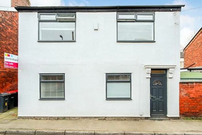 3 Bedroom Property To Rent In Ledward Street, Winsford, CW7