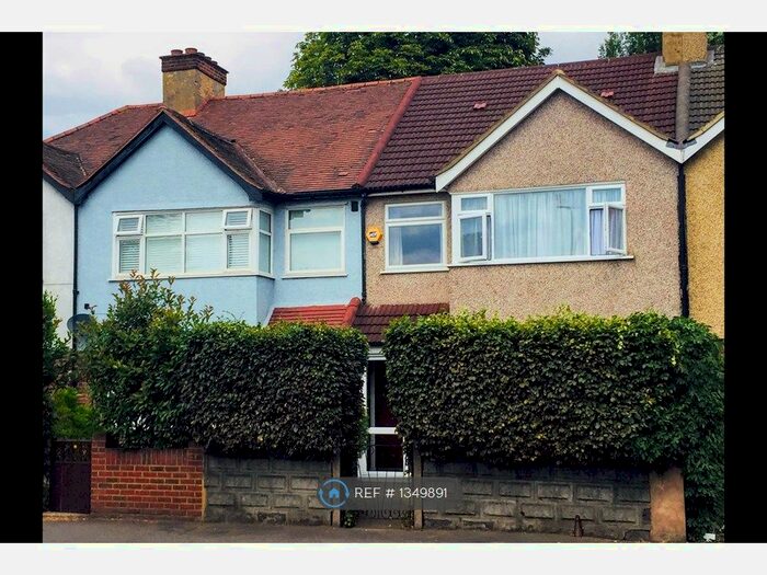 3 Bedroom Terraced House To Rent In Acre Lane, Carshalton Village, SM5