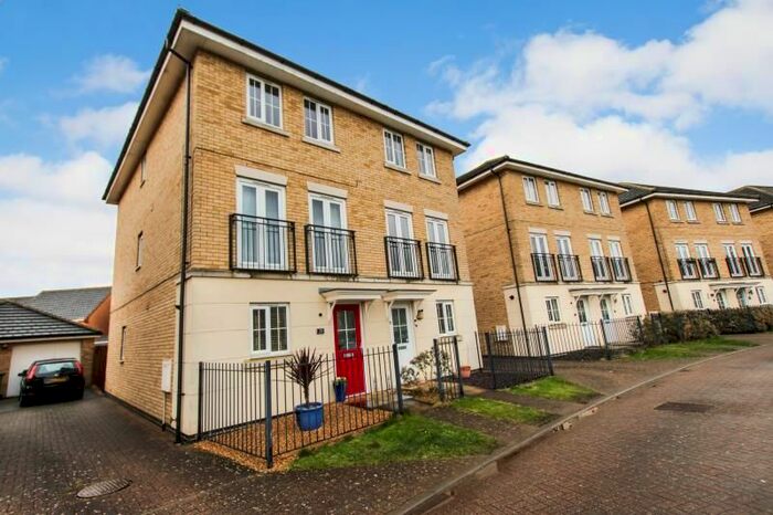 3 Bedroom Town House To Rent In Marius Crescent, Hampton Hargate, PE7