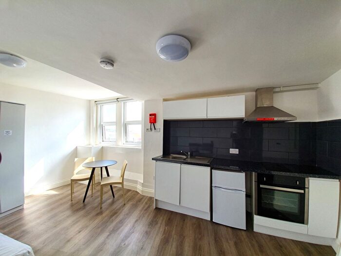Studio To Rent In Warspite Road, London, SE18