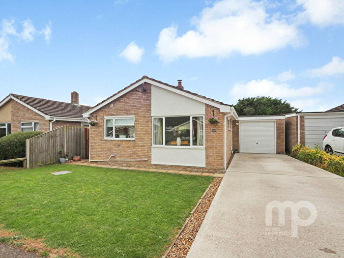 2 Bedroom Detached Bungalow For Sale In Dovedale Road, Tacolneston, NR16