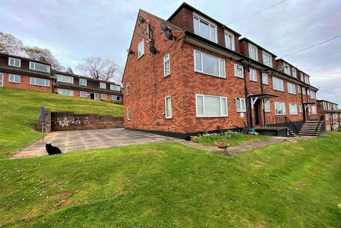 2 Bedroom Flat To Rent In Bradham Court, Exmouth, EX8