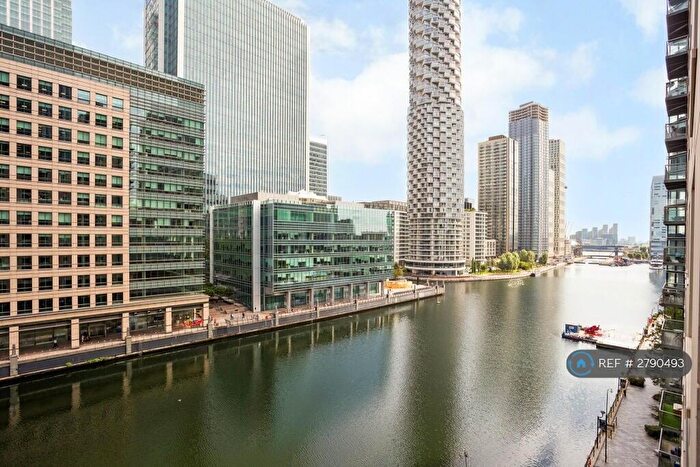2 Bedroom Flat To Rent In South Quay Square, London, E14
