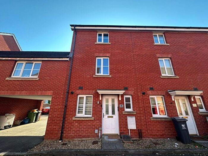 4 Bedroom Town House To Rent In Ffordd Nowell, Penylan, CF23
