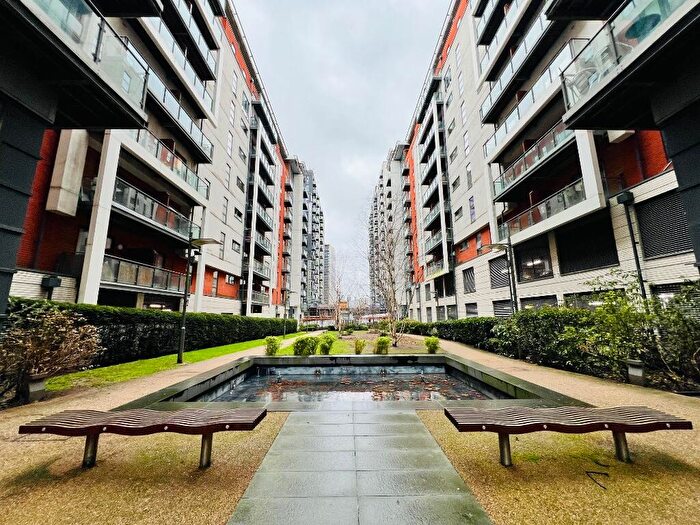 2 Bedroom Apartment To Rent In Masson Place, Green Quarter, Hornbeam Way, Manchester, M4