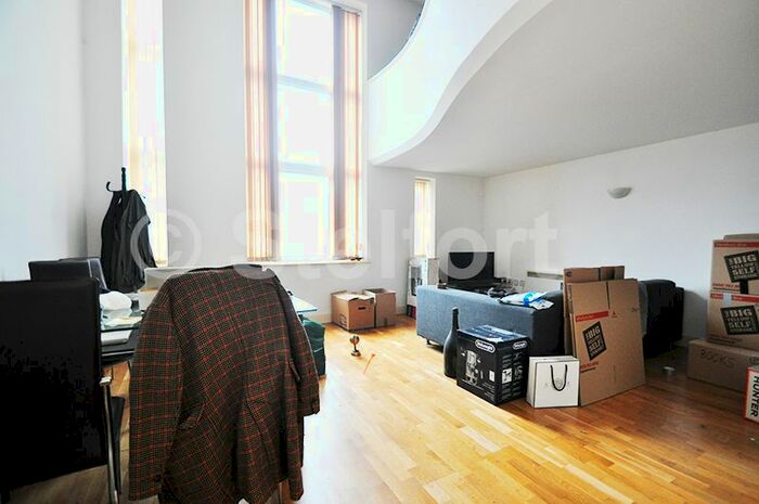 2 Bedroom Flat To Rent In Bellevue Court, High Road, London, N22