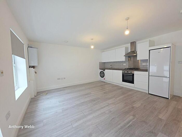 1 Bedroom Flat To Rent In Stroud Green Road, Hornsey, N4