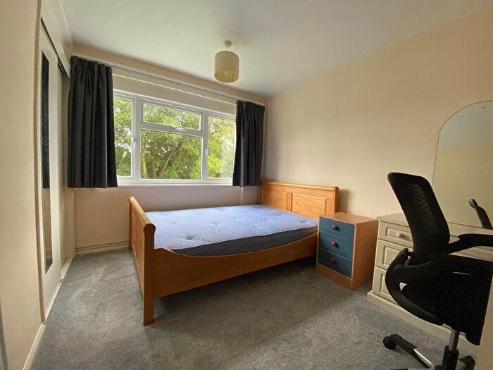 3 Bedroom Apartment To Rent In Valley Road, Canterbury, CT1