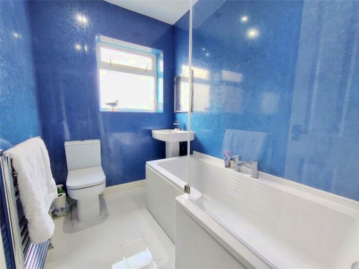 3 Bedroom Semi Detached House For Sale In Stoneleigh Street, Derker
