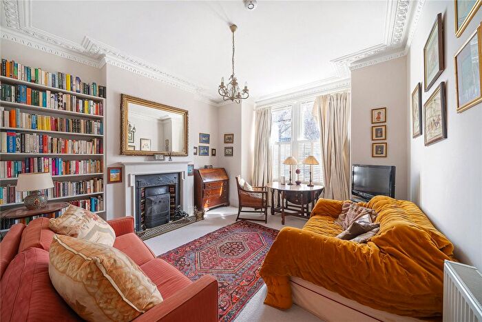 2 Bedroom Flat For Sale In Hestercombe Avenue, London, SW6