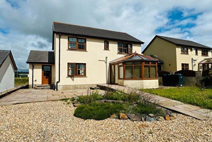 3 Bedroom Property To Rent In Spring Gardens, Whitland, SA34