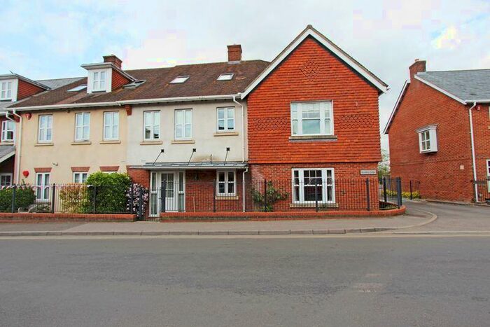 2 Bedroom Flat To Rent In Grigg Lane, Brockenhurst, SO42