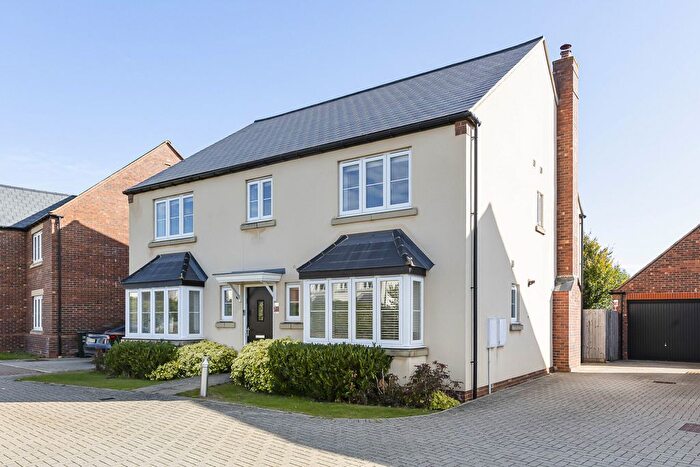 5 Bedroom Detached House For Sale In Miller Close, Heyford Park, OX25