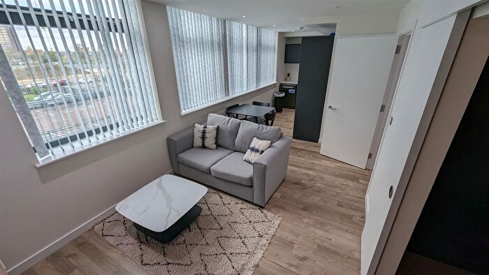 1 Bedroom Flat To Rent In Paragon House, Seymour Grove, M16