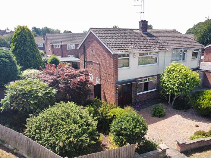 3 Bedroom Semi-Detached House For Sale In Hinton Road, Kingsthorpe, Northampton, NN2