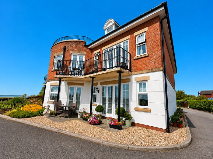 3 Bedroom Apartment For Sale In Salt Marsh Lane, Hambleton, FY6