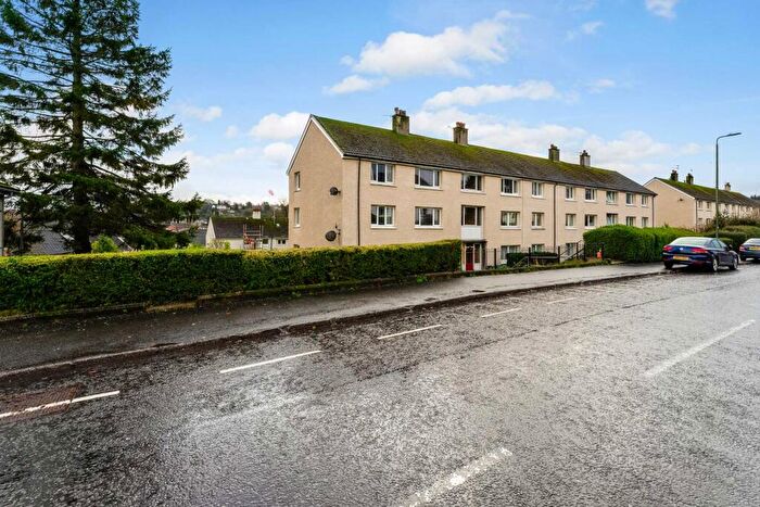 2 Bedroom Flat To Rent In Houston Road, Bridge Of Weir, PA11