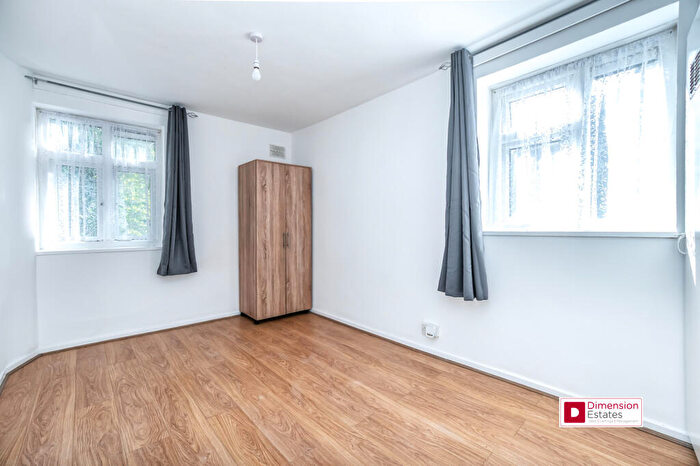 4 Bedroom Maisonette To Rent In Solebay Street, London, E1