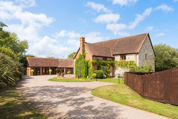 6 Bedroom Detached House For Sale In Corse Lawn, Gloucester, GL19