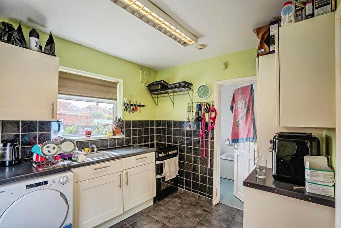 3 Bedroom End Of Terrace House For Sale In Hinton Crescent, Hereford, HR2