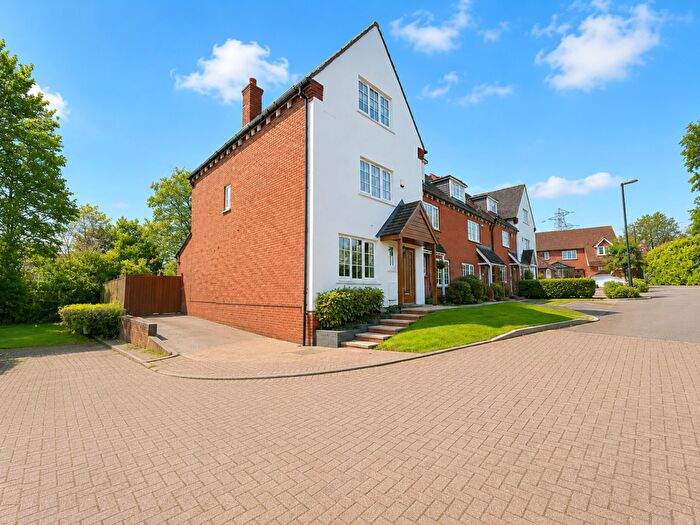 4 Bedroom End Of Terrace House For Sale In Fulford Close, Wythall, B47