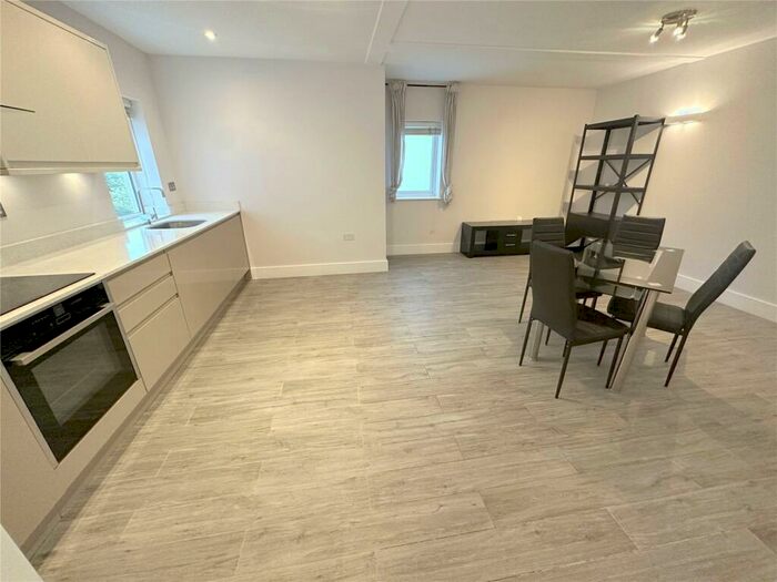 1 Bedroom Apartment To Rent In Hale Lane, London, NW7