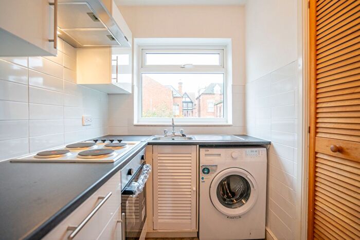 1 Bedroom Flat To Rent In Sandown Road, Leicester, LE2