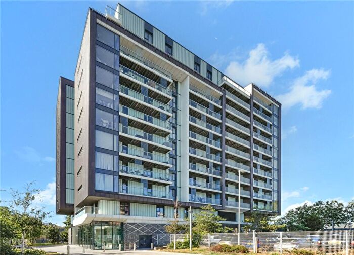 1 Bedroom Flat To Rent In Station Approach, Hoe Street, London, E17