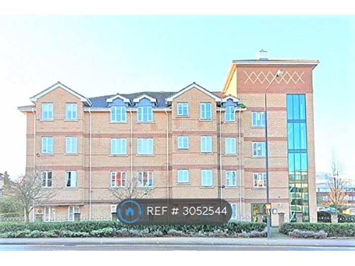 2 Bedroom Flat To Rent In Nightingale Court, Harrow, HA1