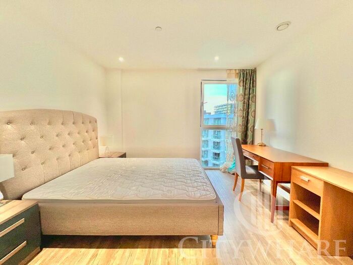 2 Bedroom Flat To Rent In Collet House, , Wandsworth Road, London, SW8