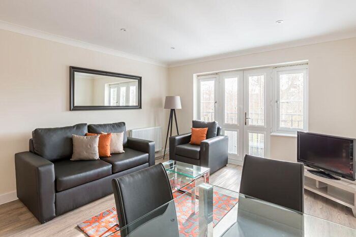 2 Bedroom Flat To Rent In Tamesis Place, Patrick Road, Caversham, RG4