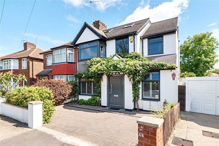 4 Bedroom Semi-Detached House For Sale In Oakwood Crescent, Sudbury, Greenford, UB6