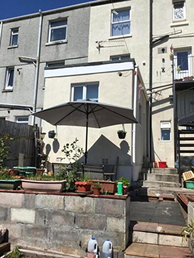 1 Bedroom Flat To Rent In Old Laira Road, Plymouth, Devon, PL3