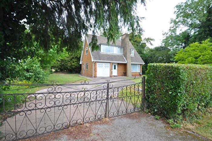 3 Bedroom Detached House For Sale In Broad Lane, Sykehouse, Goole, DN14