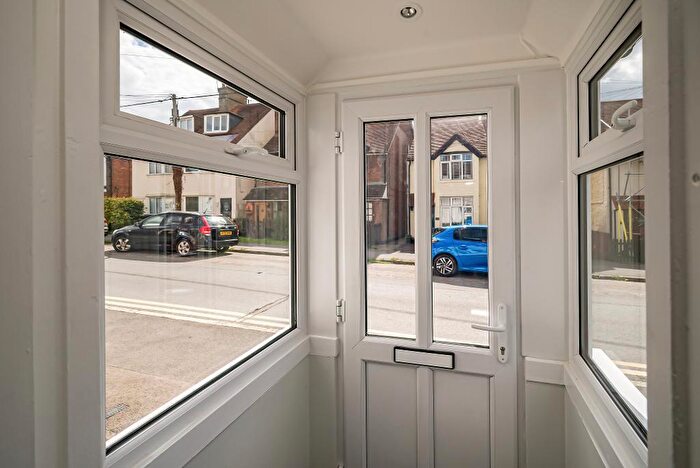 2 Bedroom End Of Terrace House To Rent In Poppy Road, Princes Risborough, Bucks, HP27
