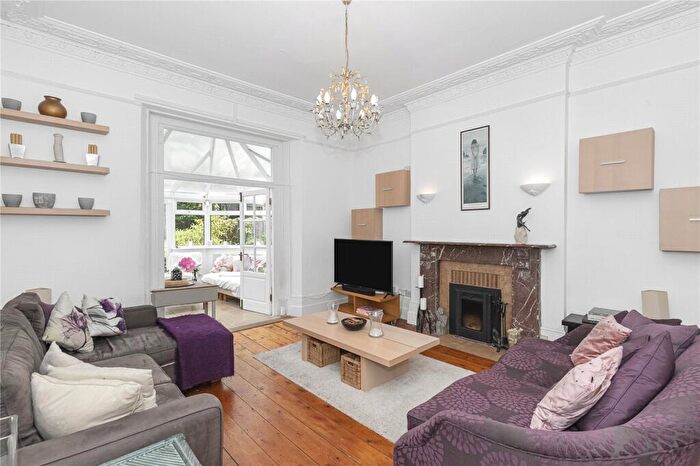 3 Bedroom Maisonette For Sale In Clarendon Road, Redland, Bristol, BS6
