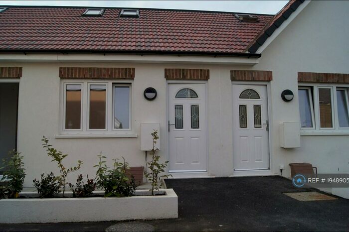 1 Bedroom Terraced House To Rent In Shortlands Road, Sittingbourne, ME10