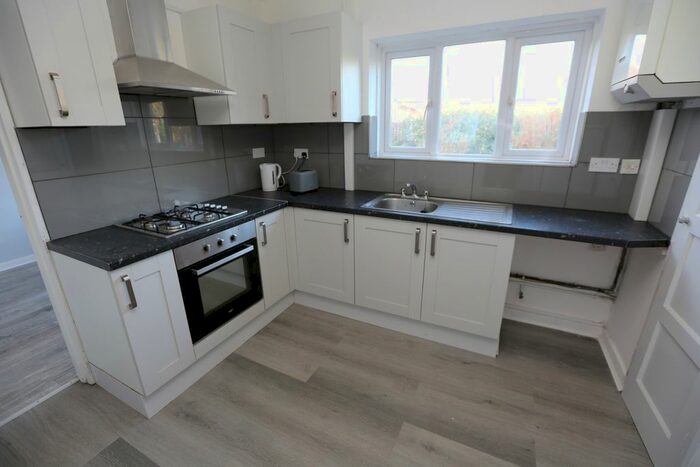 3 Bedroom Semi-Detached House To Rent In Lilac Close, Guildford GU1