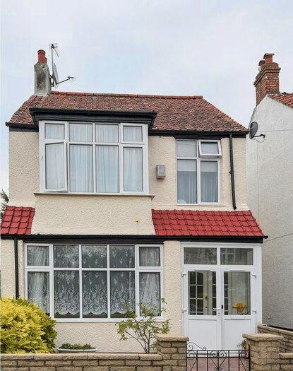 3 Bedroom Detached House To Rent In Three Bedroom House, Avenue Road, Norbury, SW16