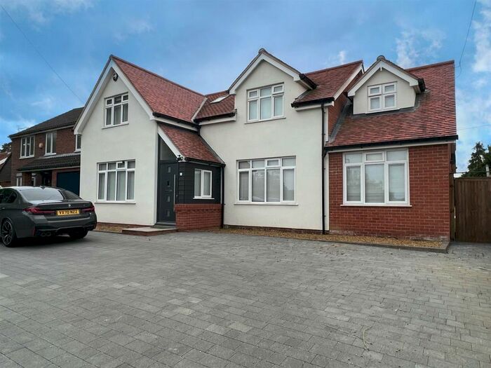 5 Bedroom Detached House To Rent In Fakenham Road, Taverham, Norwich, NR8