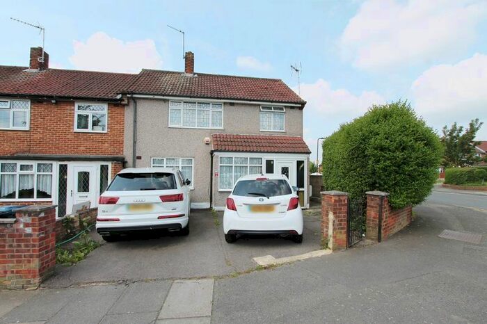 3 Bedroom End Of Terrace House To Rent In Thorndike Avenue, Northolt, UB5