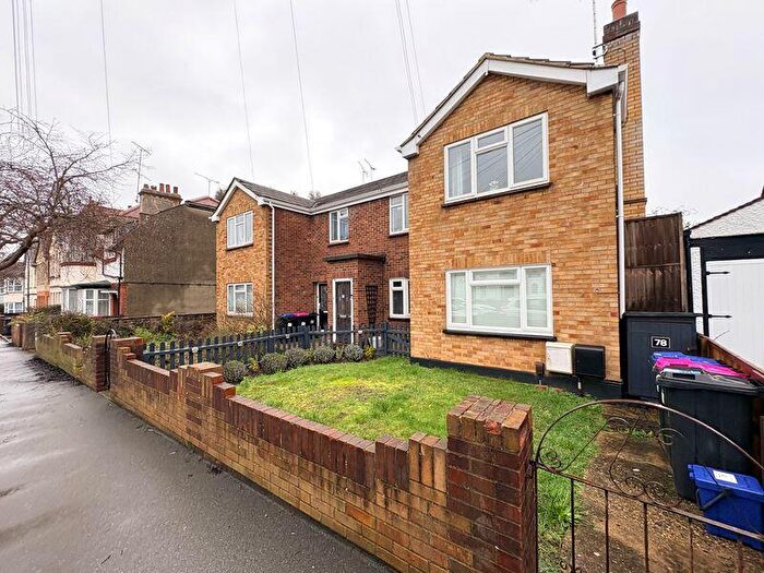 2 Bedroom Flat To Rent In Southview Drive, Westcliff-On-Sea, SS0